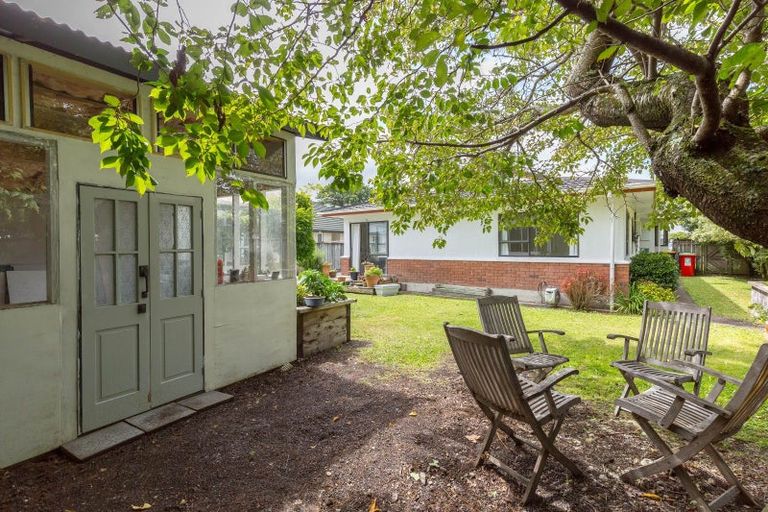 Photo of property in 9 Oak View Place, Greytown, 5712