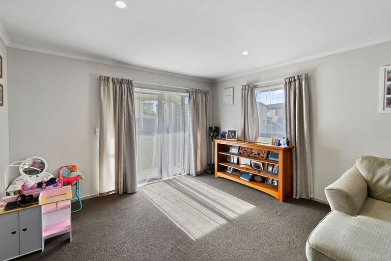 Photo of property in 76 Kaimoana Street, Weymouth, Auckland, 2103