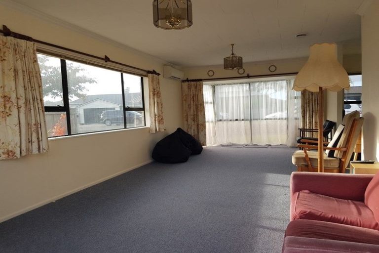 Photo of property in 28a Tukapa Street, Westown, New Plymouth, 4310