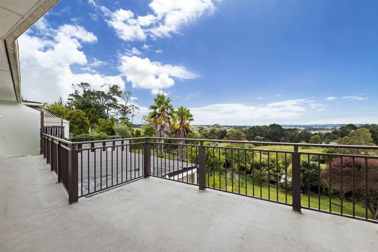 Photo of property in 466 Don Buck Road, Massey, Auckland, 0614