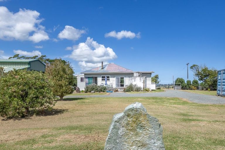 Photo of property in 67 West Coast Road, Te Kopuru, Dargaville, 0371