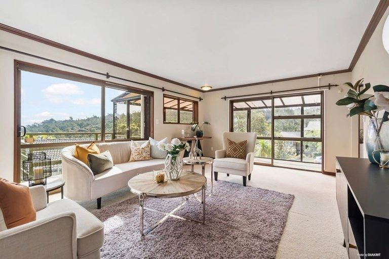 Photo of property in 11 Hebe Place, Birkenhead, Auckland, 0626