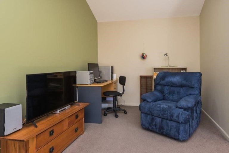 Photo of property in 60 Mahlet Street, Northwood, Christchurch, 8051