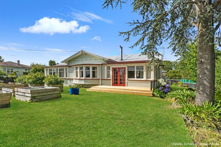 Photo of property in 10 Kensington Road, Marton, 4710