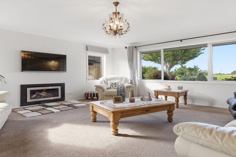 Photo of property in 11 Allington Place, Bethlehem, Tauranga, 3110