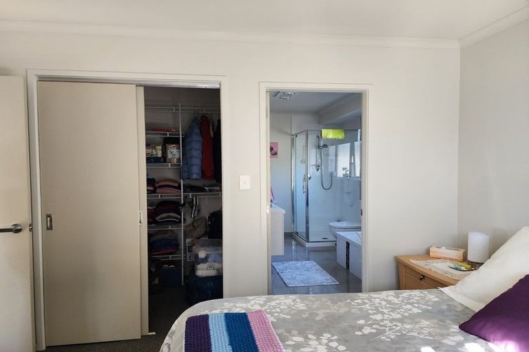 Photo of property in 21 Rainey Crescent, Papamoa Beach, Papamoa, 3118