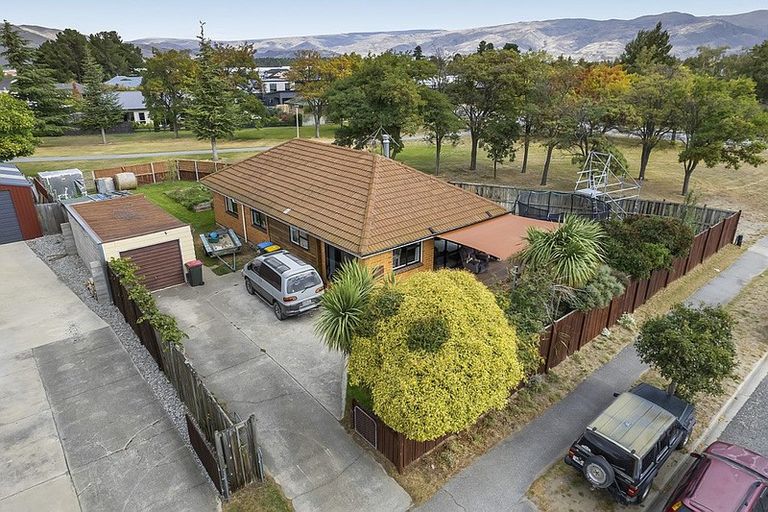 Photo of property in 1 Cairnmuir Crescent, Cromwell, 9310