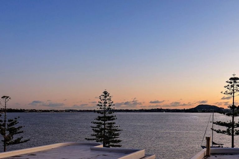 Photo of property in 3/43 The Parade, Bucklands Beach, Auckland, 2012