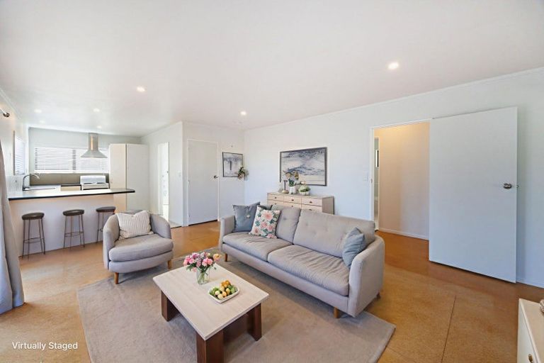 Photo of property in 65 Himatangi Street, Himatangi Beach, Foxton, 4891