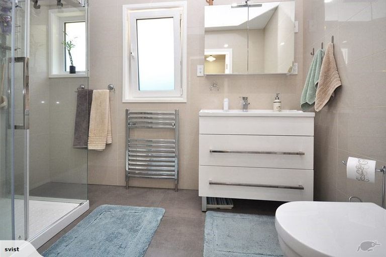 Photo of property in 34 Durham Street, Te Atatu Peninsula, Auckland, 0610