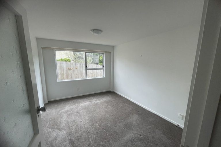Photo of property in 24 Katrina Place, Massey, Auckland, 0614
