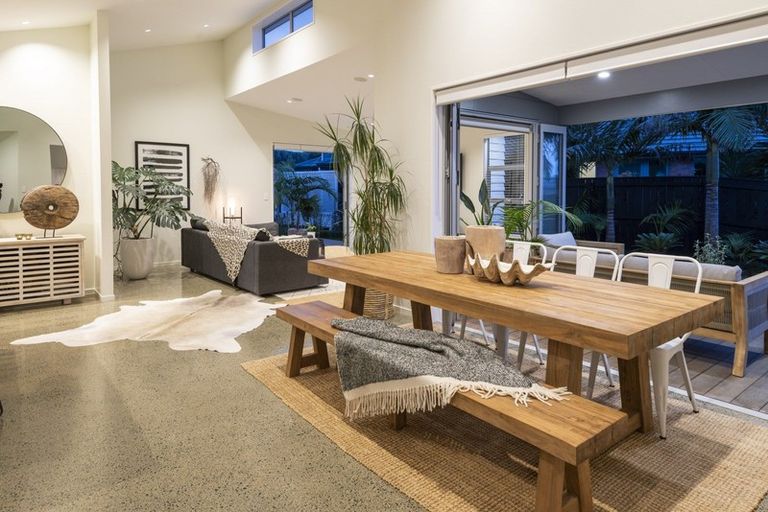 Photo of property in 28 Weatherly Drive, Beachlands, Auckland, 2018