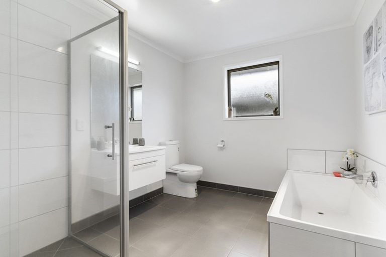Photo of property in 17 Raki Street, Pukekohe, 2120