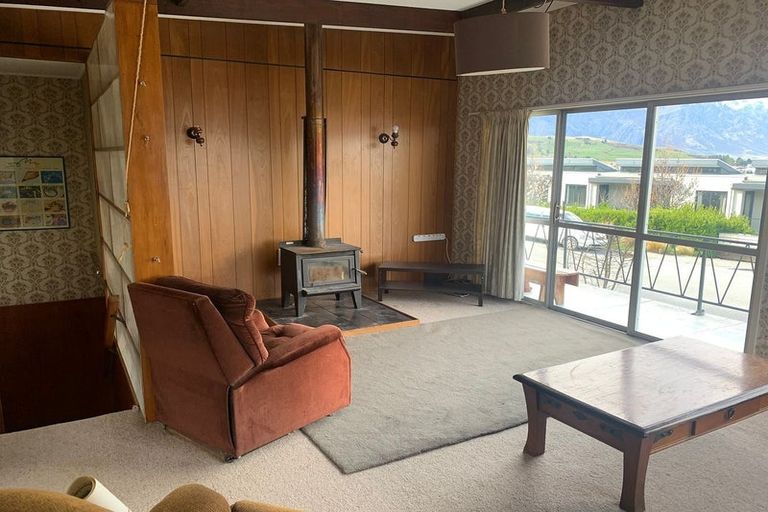Photo of property in 16 Panorama Terrace, Queenstown, 9300