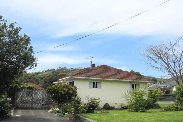 Photo of property in 19 Maitland Avenue, Stoke, Nelson, 7011