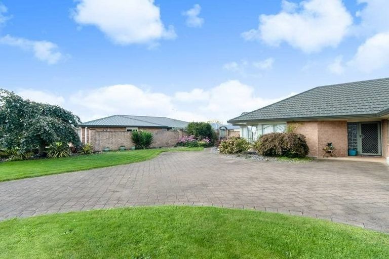 Photo of property in 8 Admiral Crescent, Flagstaff, Hamilton, 3210