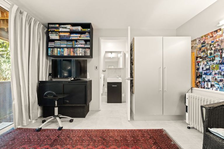 Photo of property in 718 Highgate, Maori Hill, Dunedin, 9010