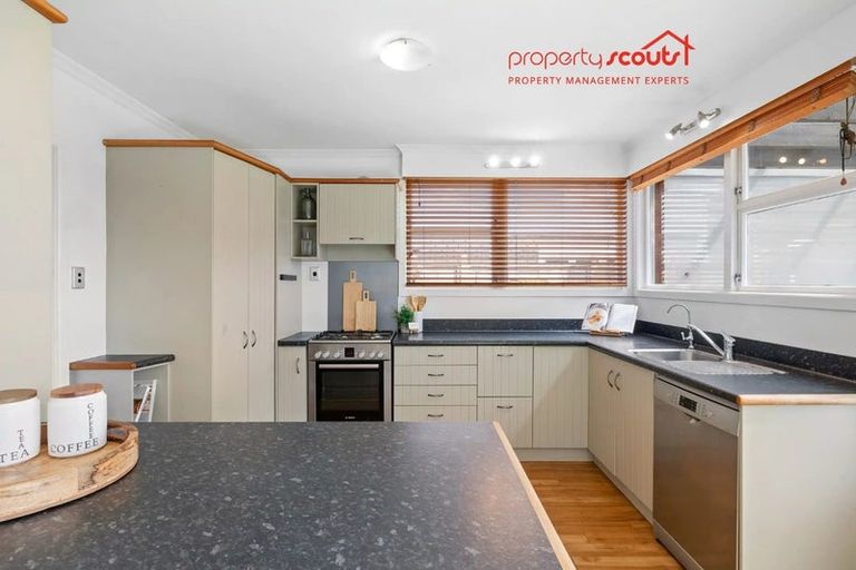 Photo of property in 14 Barrett Street, Westown, New Plymouth, 4310