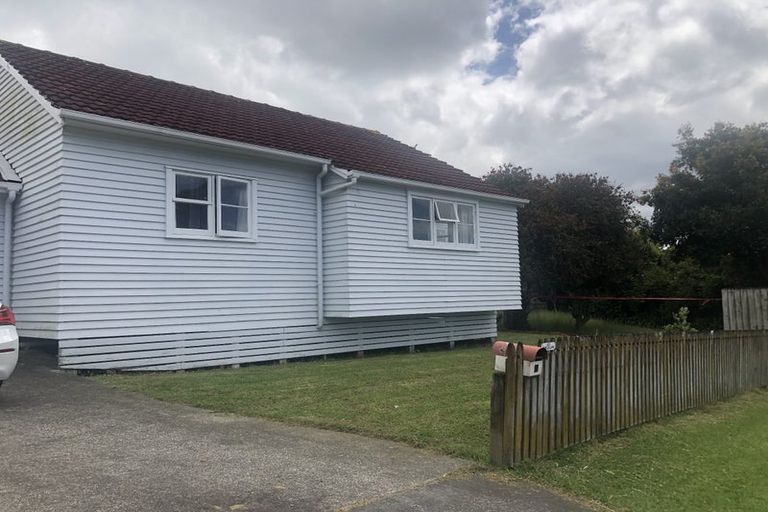 Photo of property in 182 Beach Haven Road, Beach Haven, Auckland, 0626