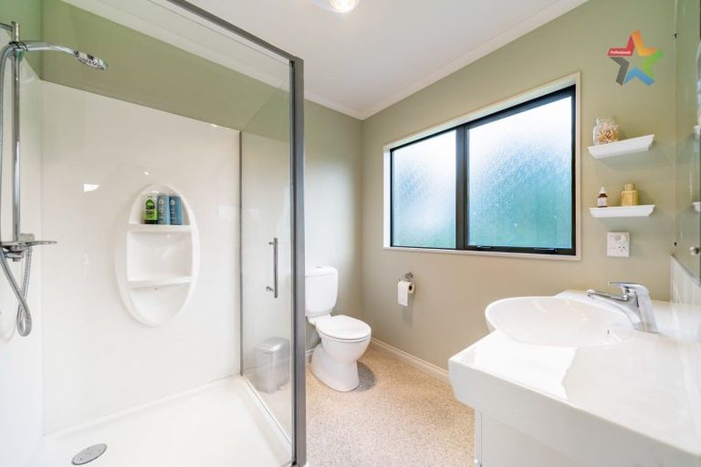 Photo of property in 32c Kaitoke Loop, Kaitoke, Upper Hutt, 5018