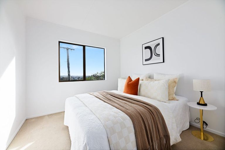 Photo of property in 2/33 Lavelle Road, Henderson, Auckland, 0612