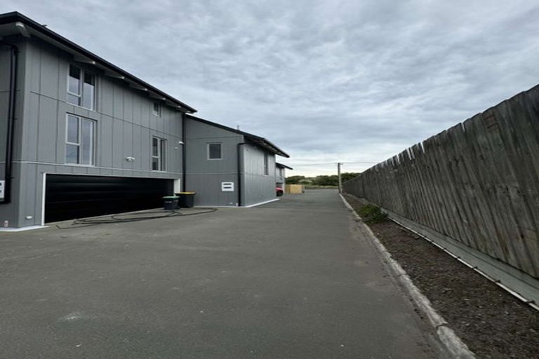 Photo of property in 4/246 Marine Parade, New Brighton, Christchurch, 8061