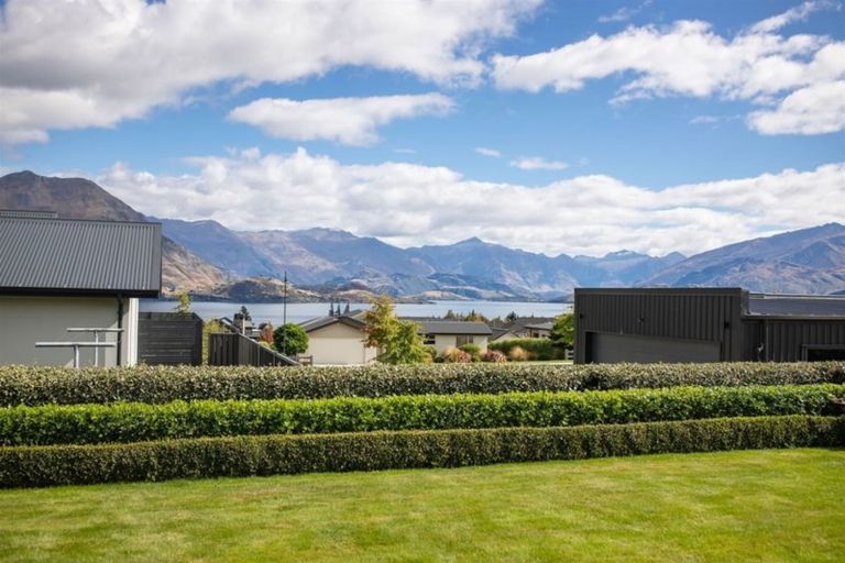 Photo of property in 27 Infinity Drive, Wanaka, 9305