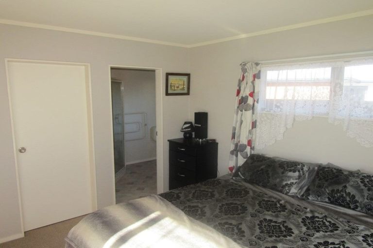Photo of property in 19 Edgewater Grove, Whakatane, 3120