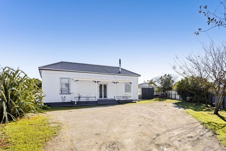 Photo of property in 176 Glover Road, Hawera, 4610