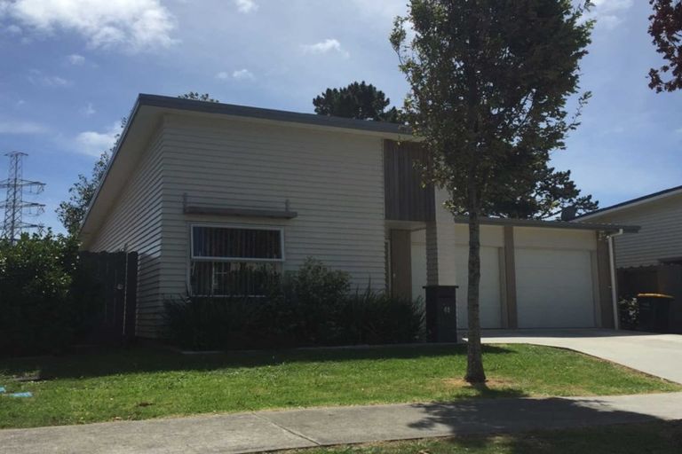 Photo of property in 44 Popokatea Drive, Takanini, 2112