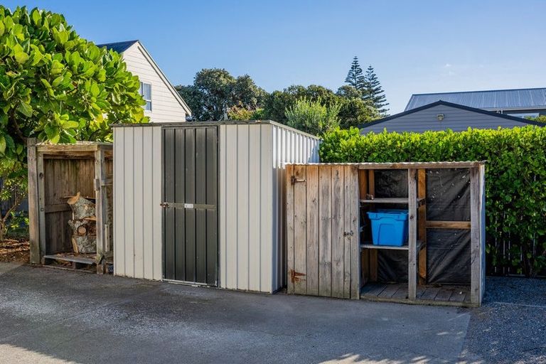 Photo of property in 8 Manuka Street, Otaki Beach, Otaki, 5512