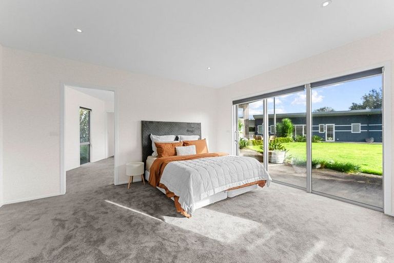 Photo of property in 68 Mcgiven Drive, Ridgewood, New Plymouth, 4371