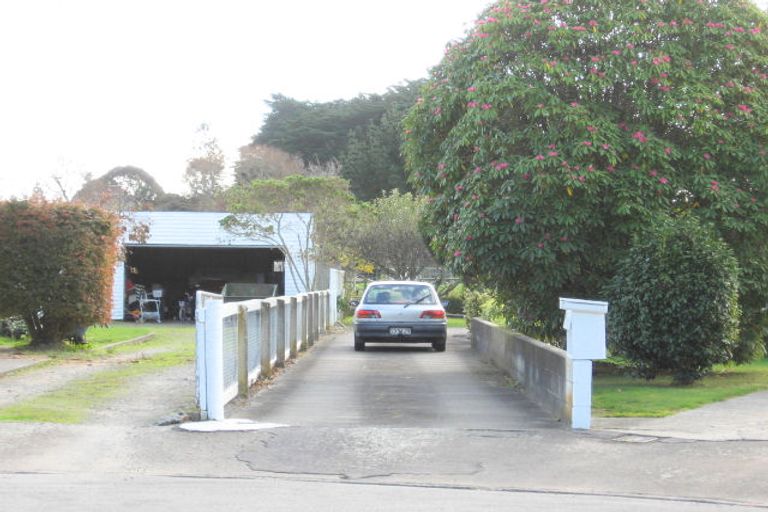 Photo of property in 14a Hariata Street, Otaki, 5512