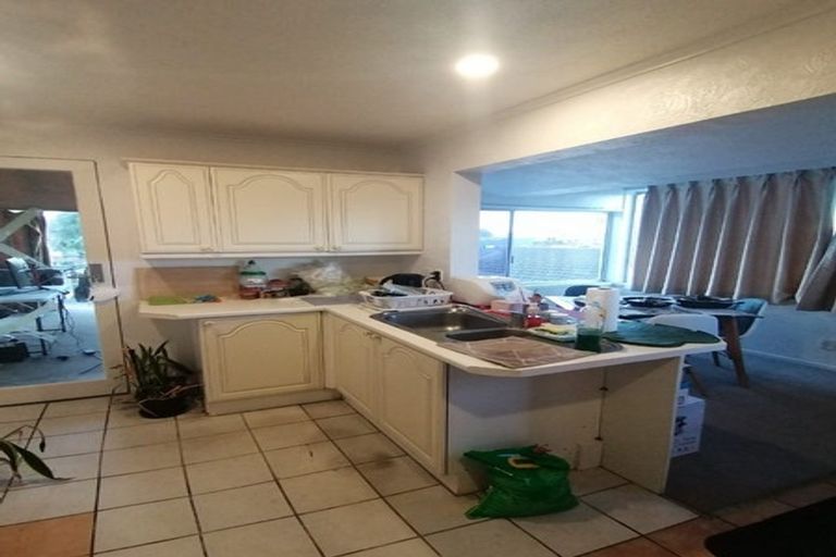 Photo of property in 293 Pakuranga Road, Pakuranga Heights, Auckland, 2010