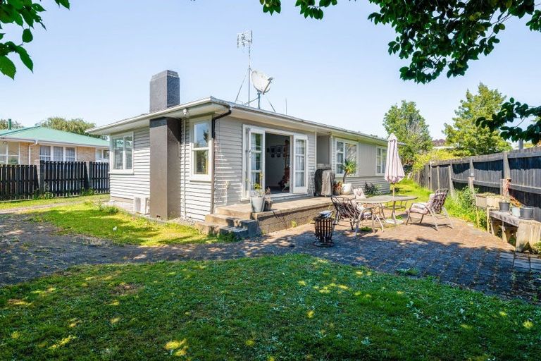 Photo of property in 9 Panair Crescent, Hillcrest, Hamilton, 3216
