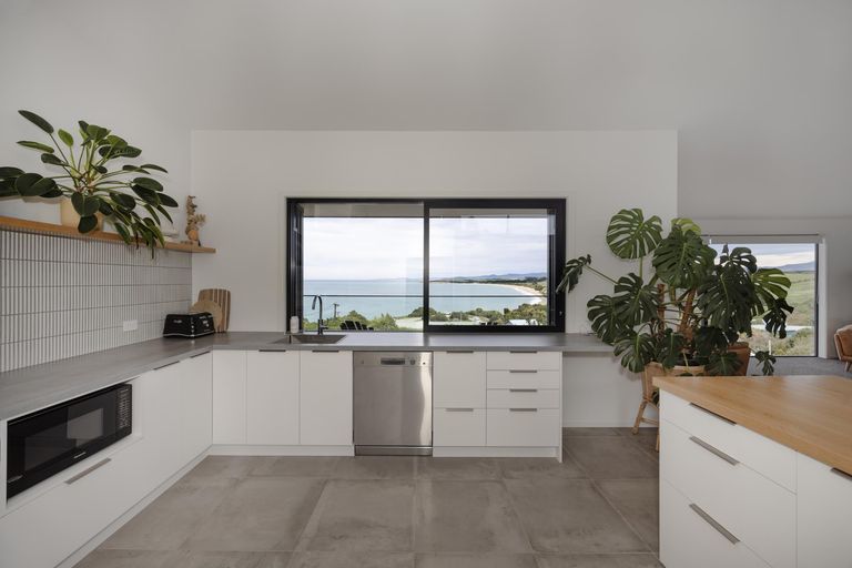 Photo of property in 30 Chambers Street, Kakanui, Oamaru, 9495