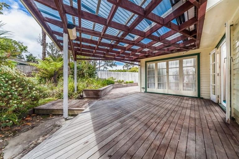 Photo of property in 29 Strid Road, Te Atatu South, Auckland, 0610