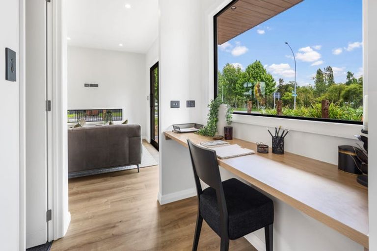 Photo of property in 64u3 Banbury Crescent, Fairfield, Hamilton, 3214