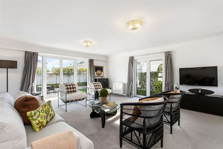 Photo of property in 402a Papanui Road, Papanui, Christchurch, 8053