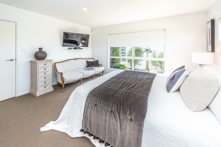 Photo of property in 16 Egmont Street, Patea, 4520