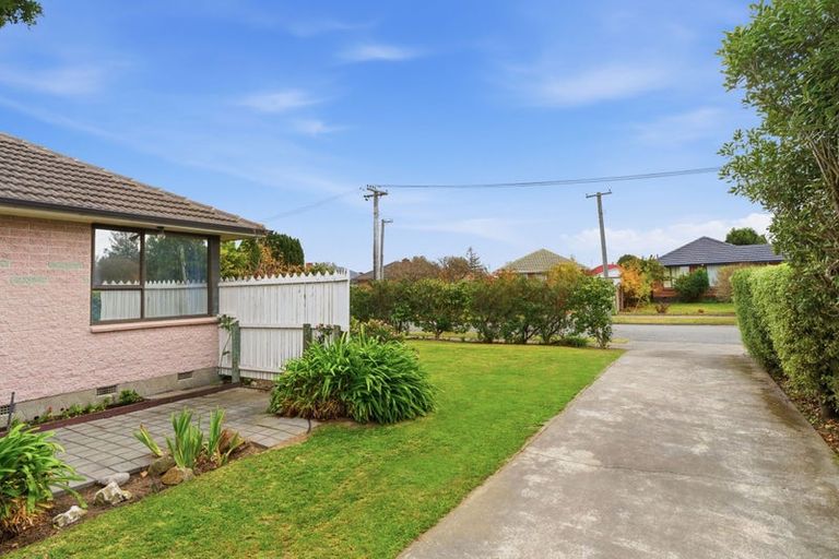 Photo of property in 9 Appleby Crescent, Burnside, Christchurch, 8053