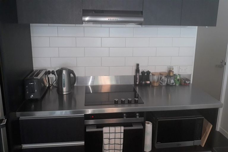 Photo of property in Frame Apartments, 903/111u Molesworth Street, Thorndon, Wellington, 6011