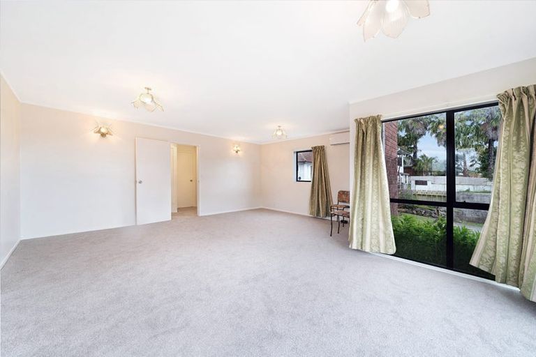 Photo of property in 3/24 Miro Street, New Lynn, Auckland, 0600