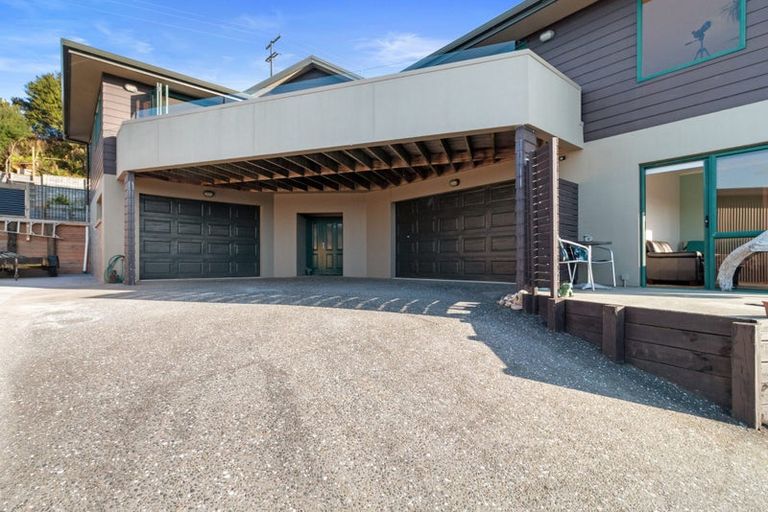 Photo of property in 111 Pacific View Drive, Whangamata, 3620
