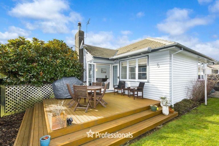 Photo of property in 11 Milton Street, Trentham, Upper Hutt, 5018