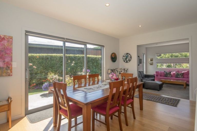 Photo of property in 5 Edgewood Place, Wanaka, 9305