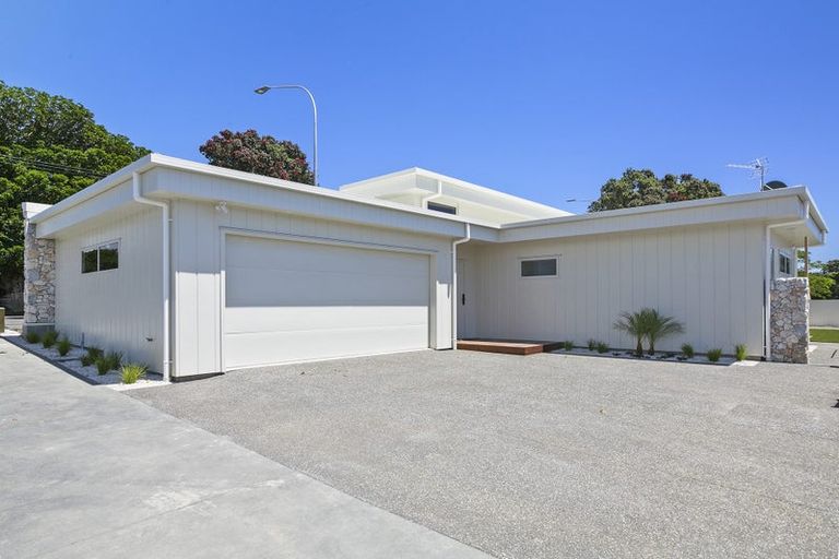 Photo of property in Mangorei Road, Strandon, New Plymouth, 4312