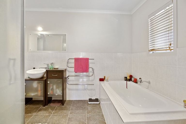 Photo of property in 2b Sanctuary Cove, Pauanui, Hikuai, 3579