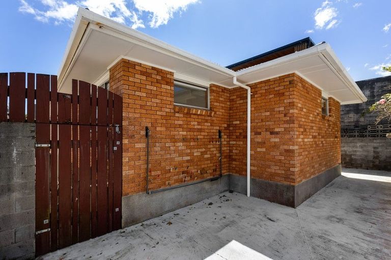 Photo of property in 148 Molesworth Street, New Plymouth, 4312