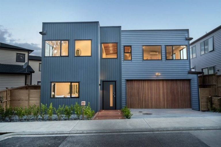 Photo of property in 44 Kano Way, Hobsonville, Auckland, 0616